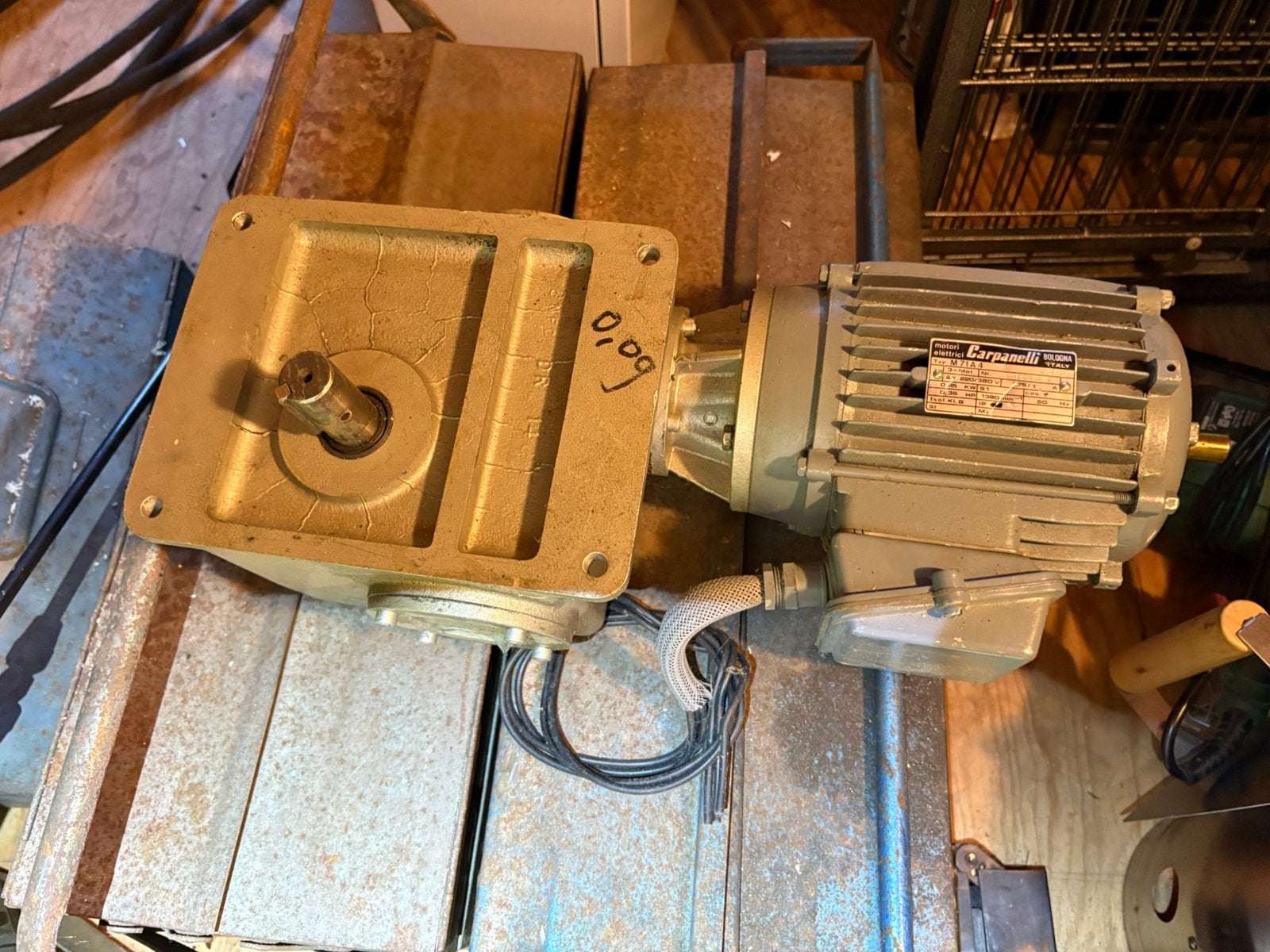 2 stuks Carpanelli motorreductor 0,25 kW / 1380 rpm, Ophalen, Gebruikt, Elektromotor, Minder dan 1400 rpm