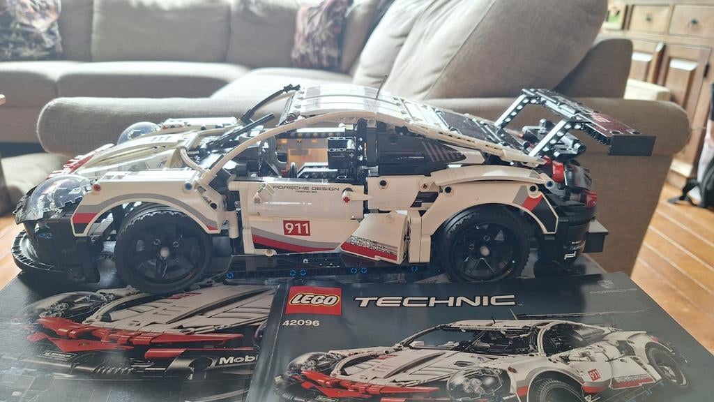 LEGO Technic Porsche 911 RSR (42096), Ophalen of Verzenden, Zo goed als nieuw
