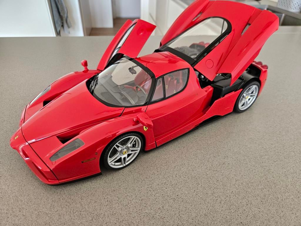Tamiya Ferrari Enzo 1/12, Hobby en Vrije tijd, Modelauto's | 1:5 tot 1:12, Ophalen of Verzenden, Gebruikt, 1:9 t/m 1:12, Auto