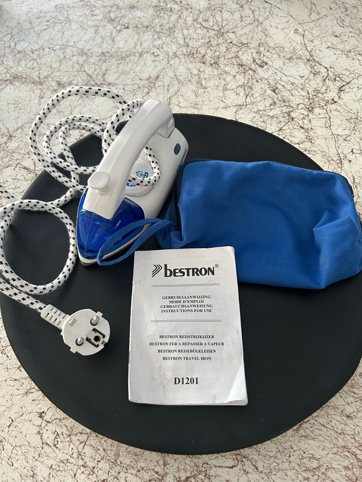Bestron Reisstrijkijzer D1201 - Compact en Handig, Ophalen of Verzenden, Zo goed als nieuw, Strijkijzer met snoer