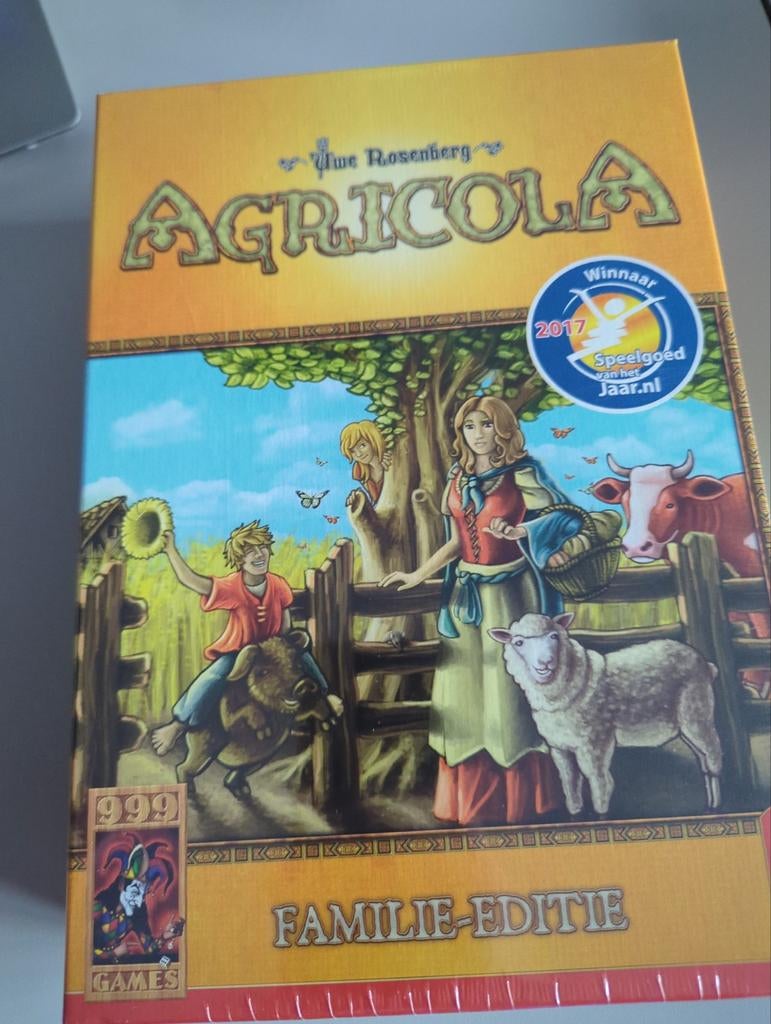 Agricola Familie-editie - Strategisch bordspel, Hobby en Vrije tijd, Gezelschapsspellen | Bordspellen, Een of twee spelers, Ophalen of Verzenden