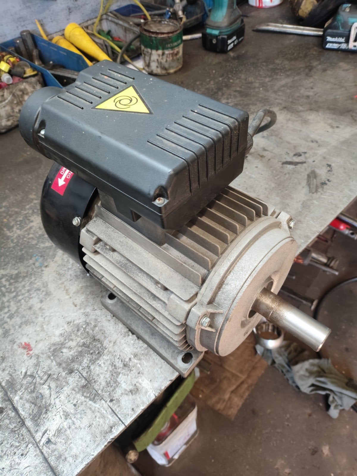 Electro motor 220 volt, Doe-het-zelf en Verbouw, Motoren, Ophalen, Elektromotor
