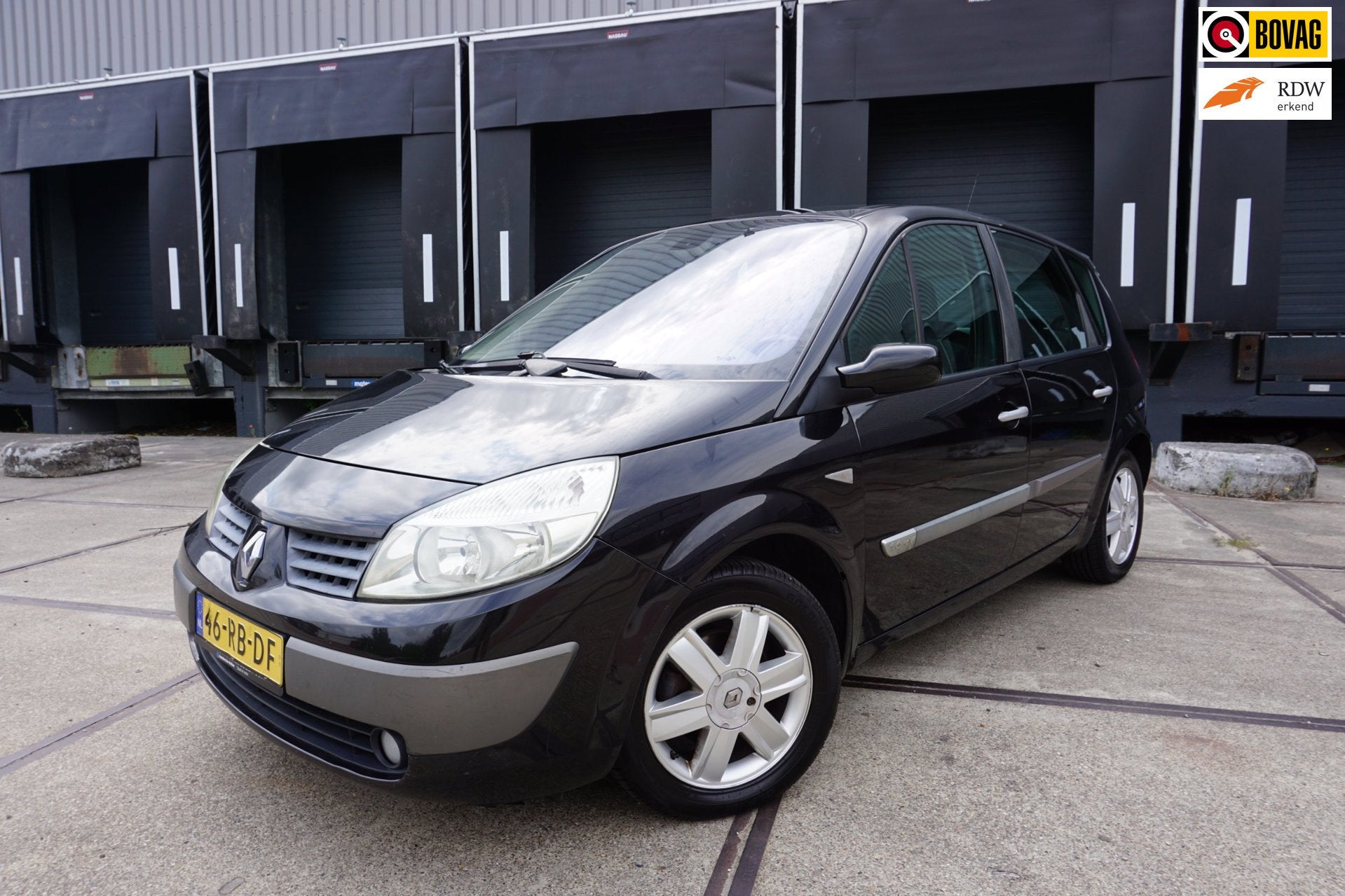 Renault Scénic 1.6-16V Privilège Comfort, Voorwielaandrijving, Stof, Gebruikt, 4 cilinders