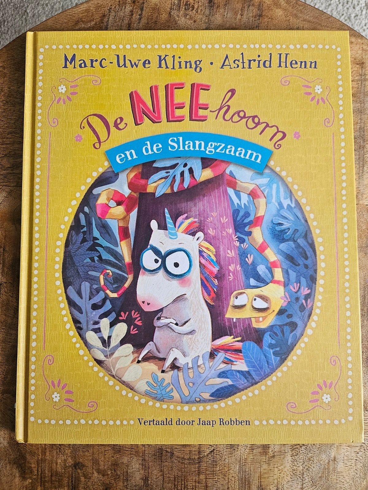De NEEhoorn en de Slangzaam - Marc-Uwe Kling, Ophalen of Verzenden, Zo goed als nieuw, Fictie algemeen