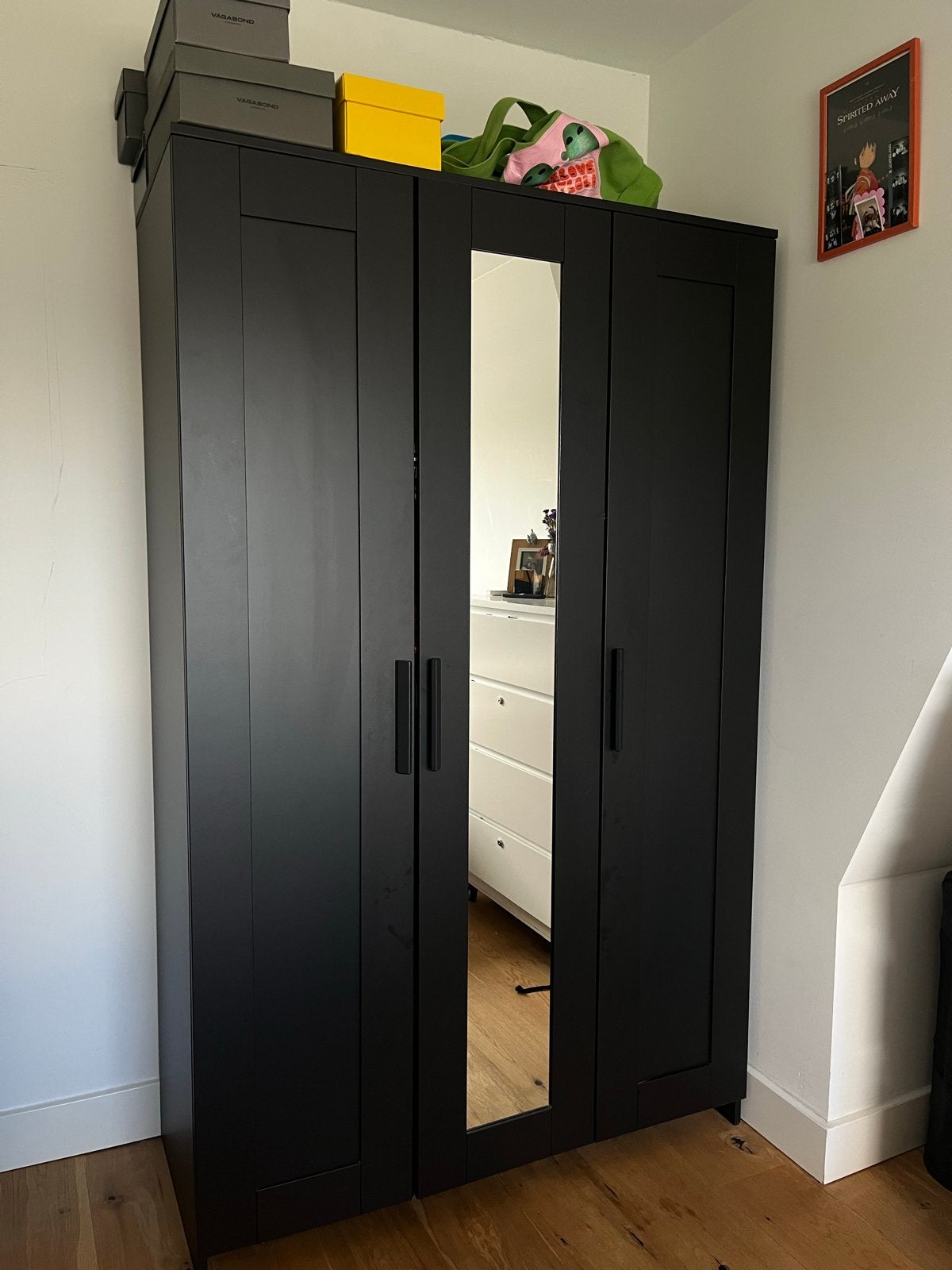 Zwarte kledingkast met spiegeldeur / Black Ikea Closet, Huis en Inrichting, Kasten | Kledingkasten, Gebruikt, 100 tot 150 cm, 200 cm of meer