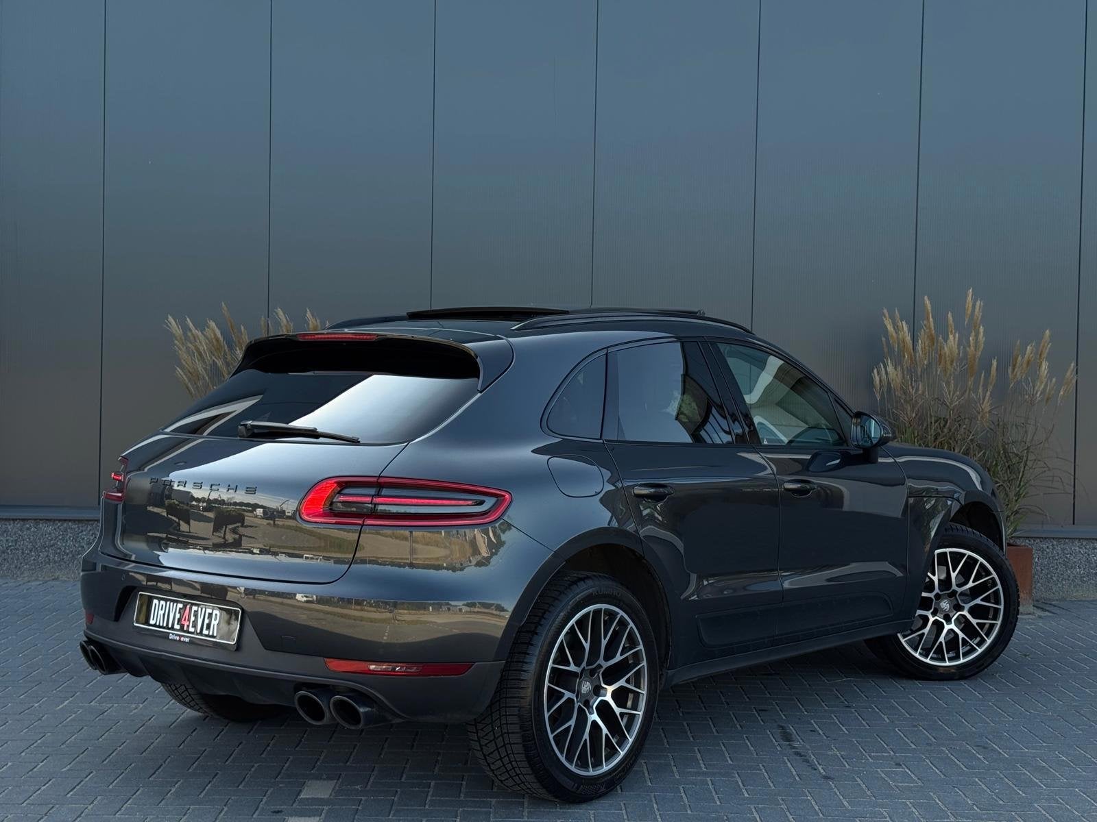 Porsche MACAN 2.0 | Pano | Leder | Camera |, Auto's, Automaat, Dealer onderhouden, Gebruikt, 4 cilinders