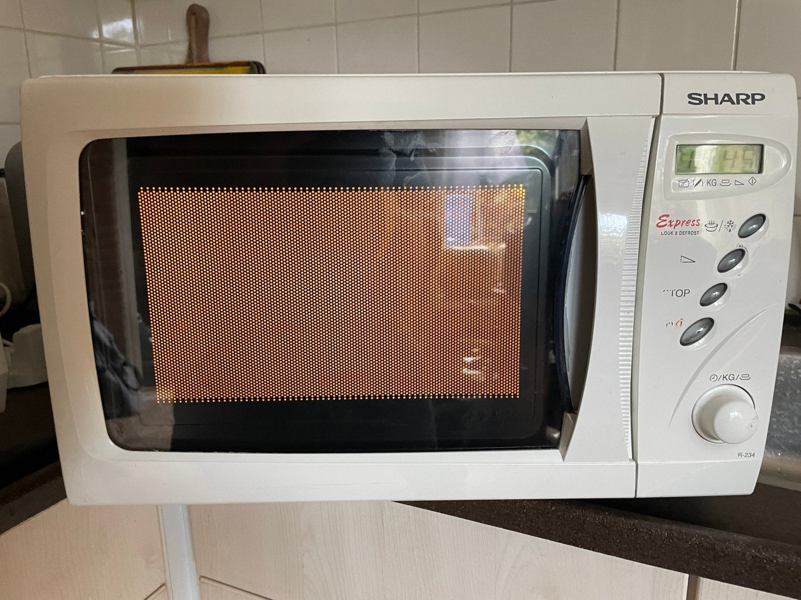 sharp magnetron, Ophalen, Gebruikt