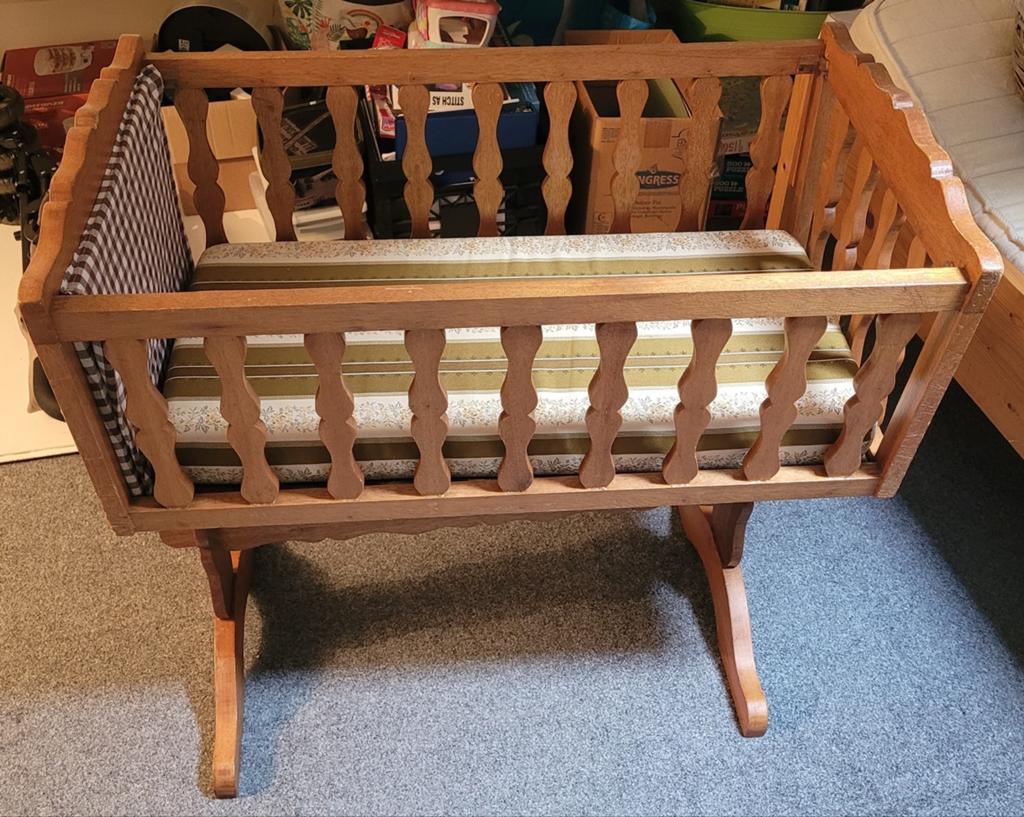 Babyledikantje, Kinderen en Baby's, Babywiegjes en Ledikanten, Ophalen, Wieg