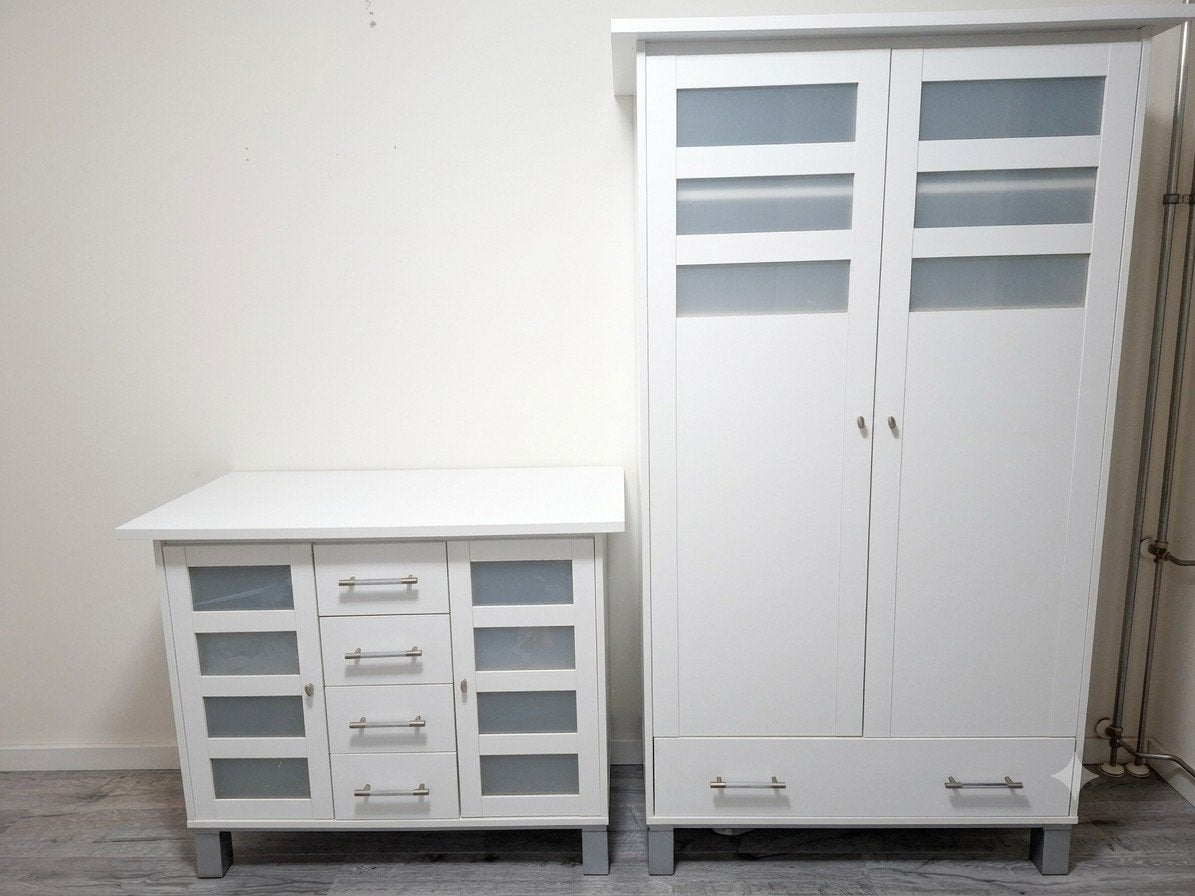 Witte commode en bijpassende kledingkast, Kinderen en Baby's, Ophalen, Kast, 50 tot 70 cm, 105 cm of meer