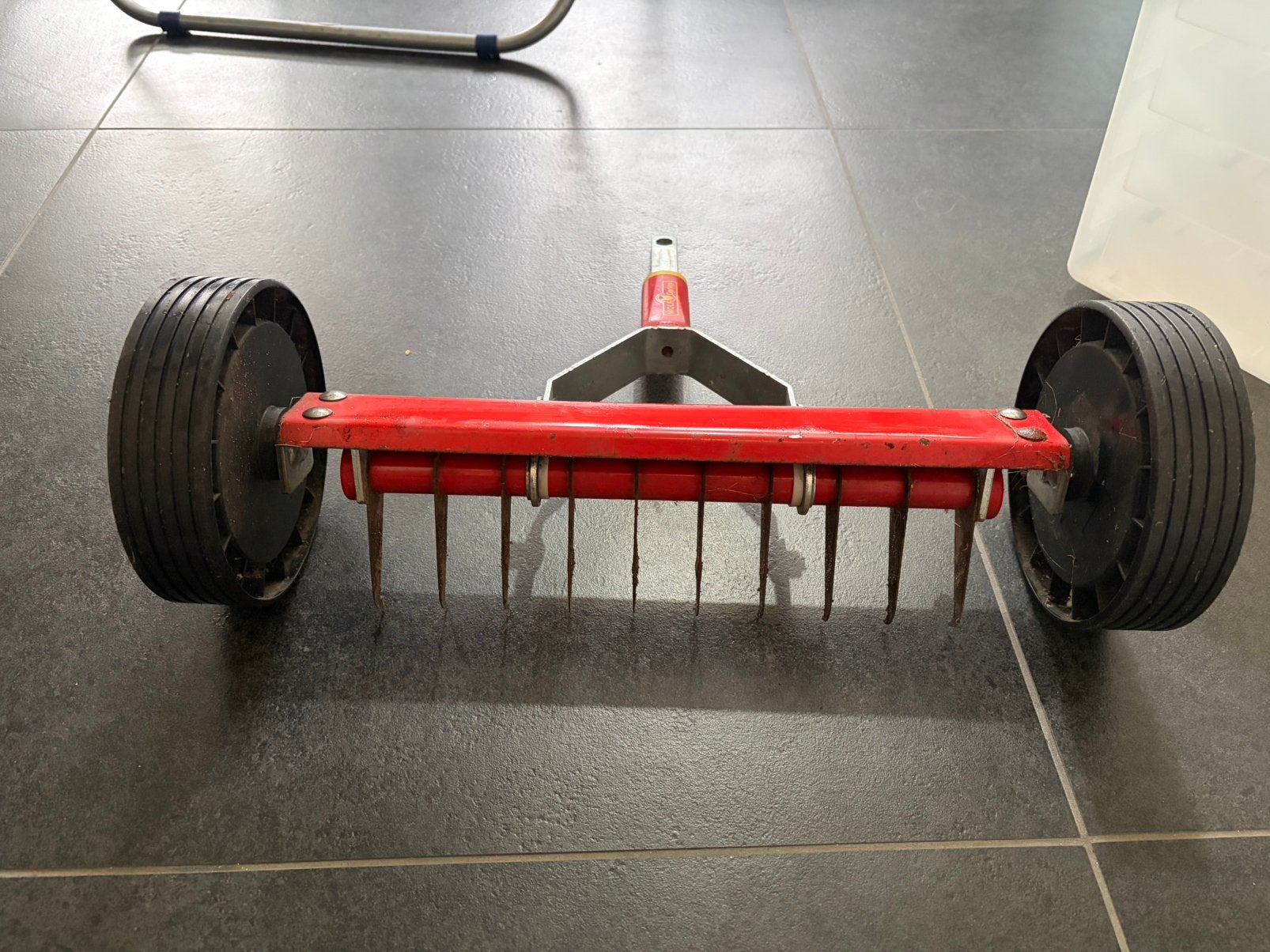 Wolf Garten verticuteerroller ( eventueel met steel), Ophalen of Verzenden, Zo goed als nieuw