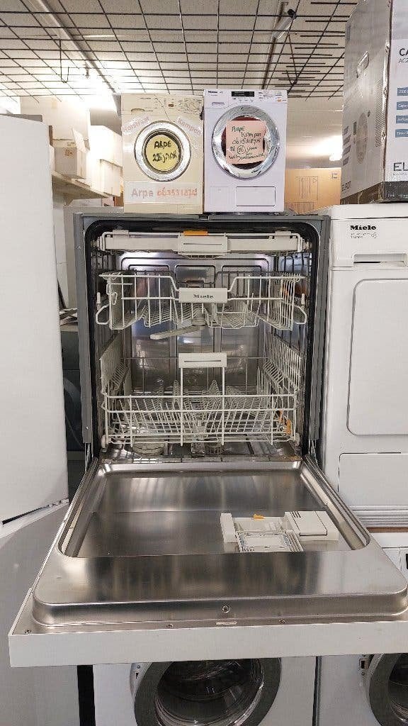 Miele half geintergreerde inbouwvaatwasser  Arpe Kampen 325, Witgoed en Apparatuur, Vaatwasmachines, Ophalen, Minder dan 10 liter