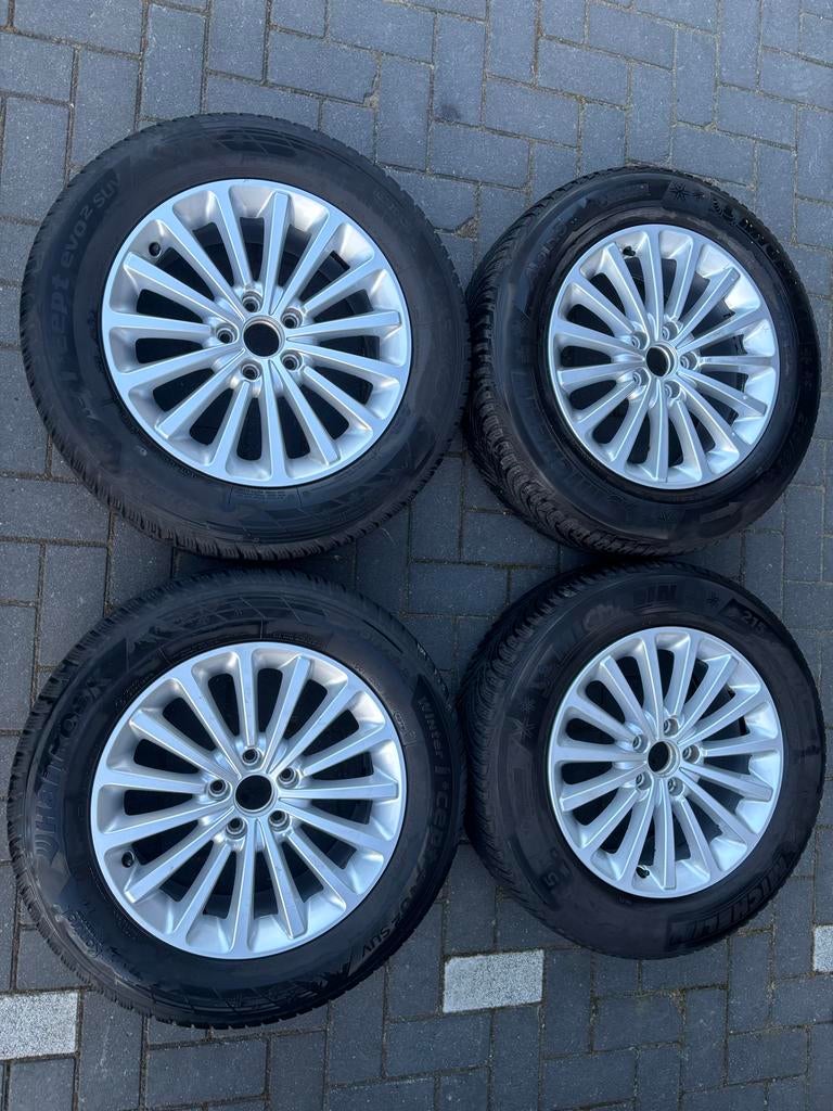 Audi velgen 17 inch met winterbanden 215/65R17, Auto diversen, Auto-accessoires, Ophalen of Verzenden