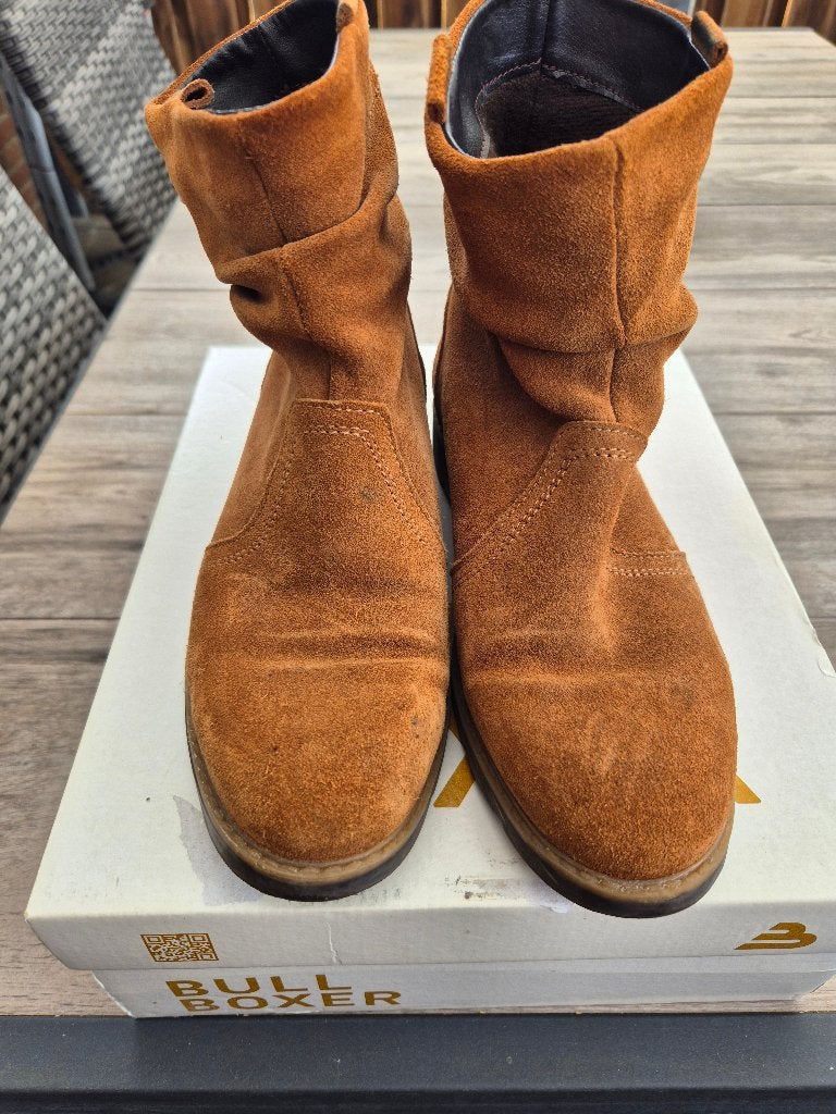 Enkel Laarsjes (Suede), Bruin, Lage of Enkellaarzen, Ophalen of Verzenden, Zo goed als nieuw