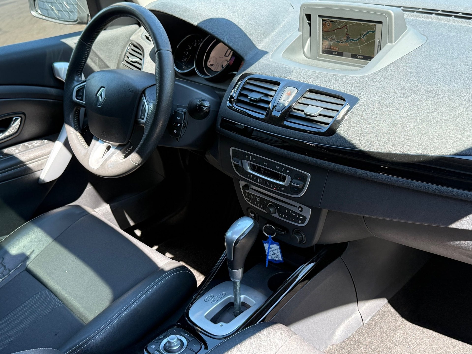 Renault Mégane 2.0 Bose Automaat Navi Airco LMV Schuifdak N, Euro 5, Stof, Gebruikt, 4 cilinders