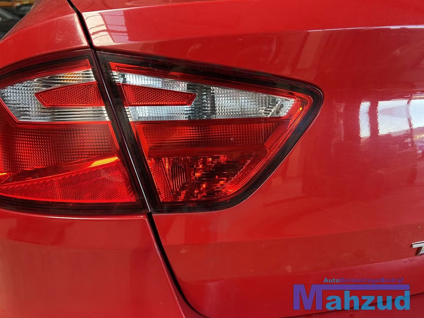 SEAT TOLEDO 4 links binnen achterlicht 2012-2019, Gebruikt, Autovia A-2, Km 585 585
08760  Martorell, ES, Ophalen of Verzenden