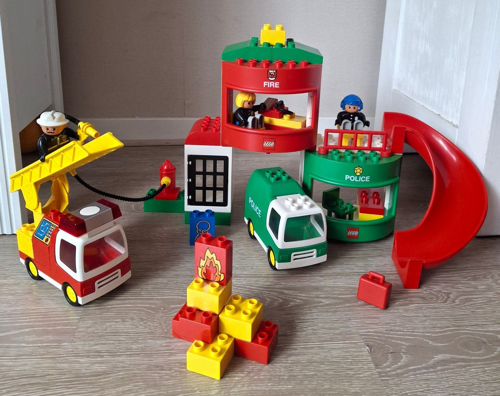 brandweer en politie set, Ophalen of Verzenden, Zo goed als nieuw, Duplo