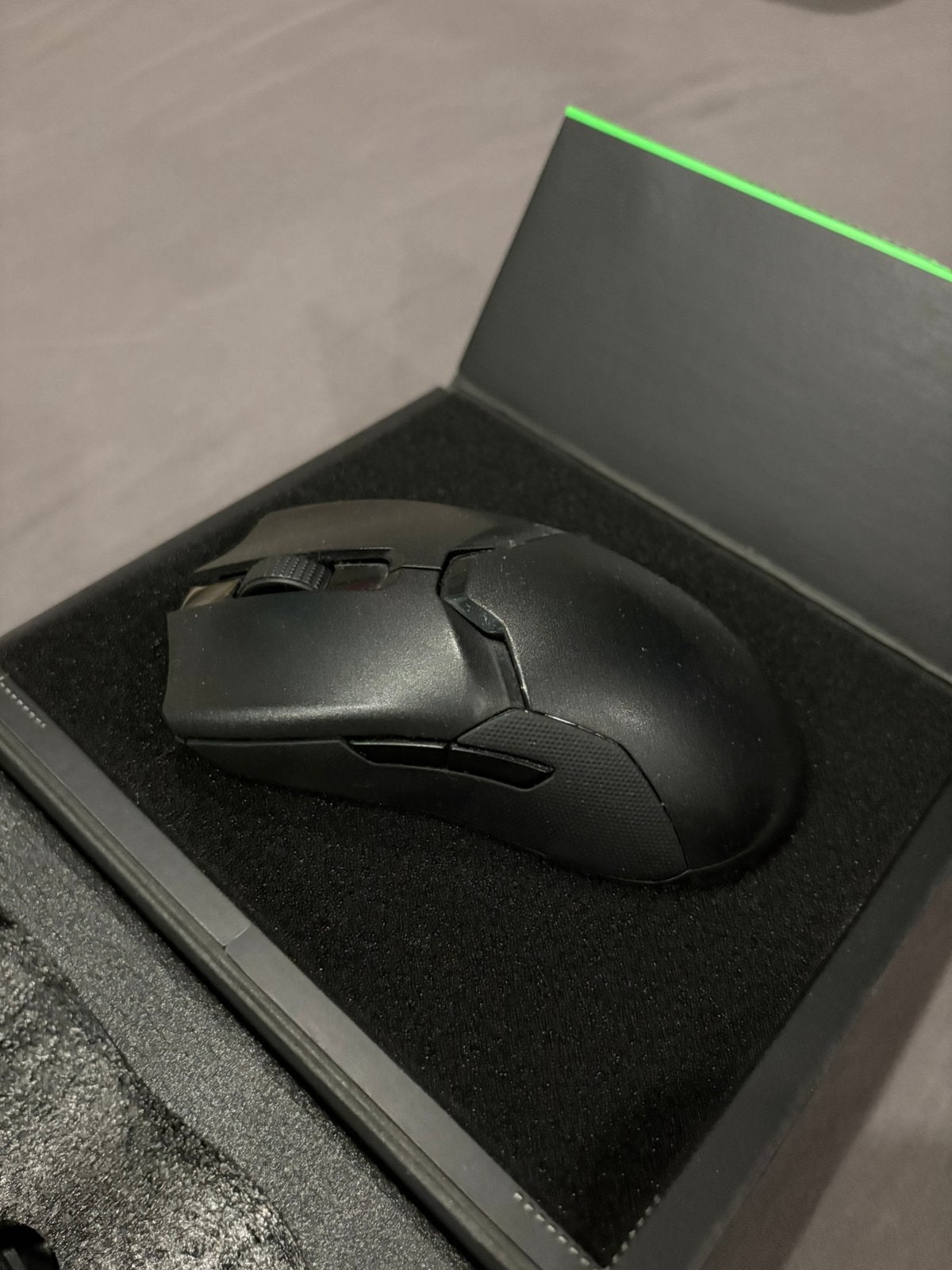 Razer Viper Ultimate + Mouse Dock, Computers en Software, Muizen, Ophalen, Muis, Gaming muis, Zo goed als nieuw