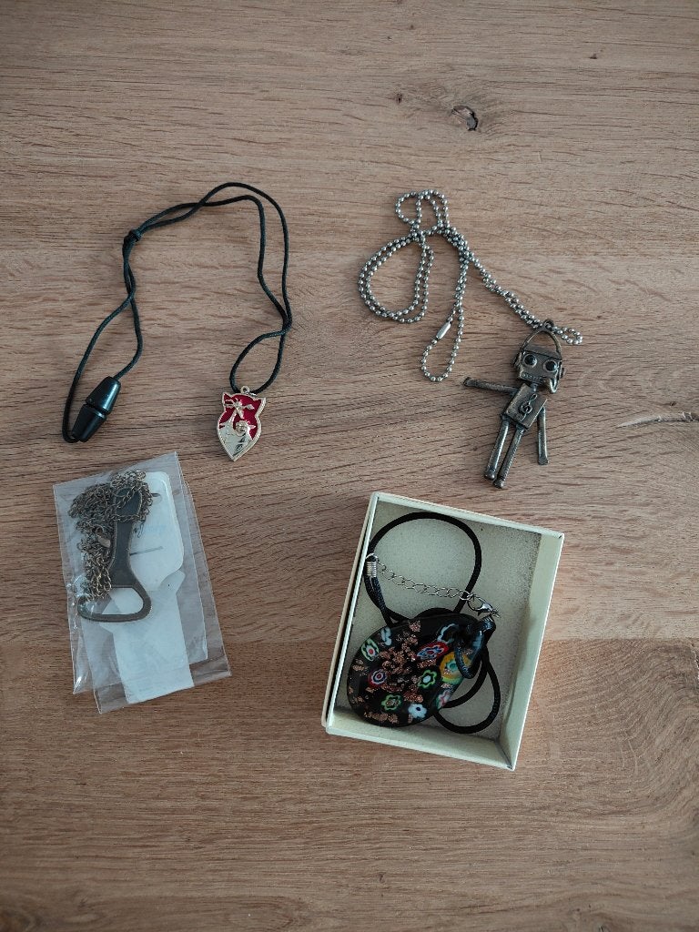 Kettinkjes, Overige kleuren, Ophalen of Verzenden, Zo goed als nieuw, Overige materialen