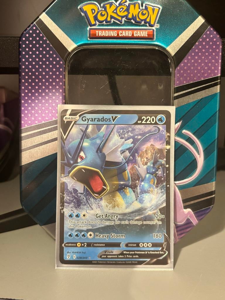 Gyarados V (028/203) -, Ophalen of Verzenden, Nieuw, Losse kaart, Foil