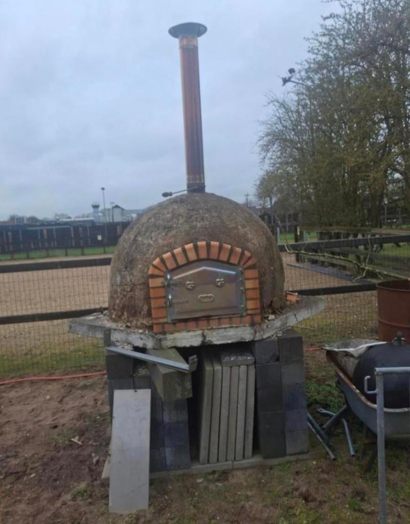 Stenen pizza oven, Ophalen