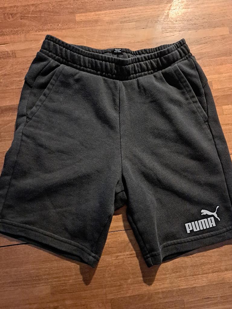 Puma korte broek kind, Kinderen en Baby's, Kinderkleding | Maat 140, Gebruikt, Jongen of Meisje, Puma, Ophalen