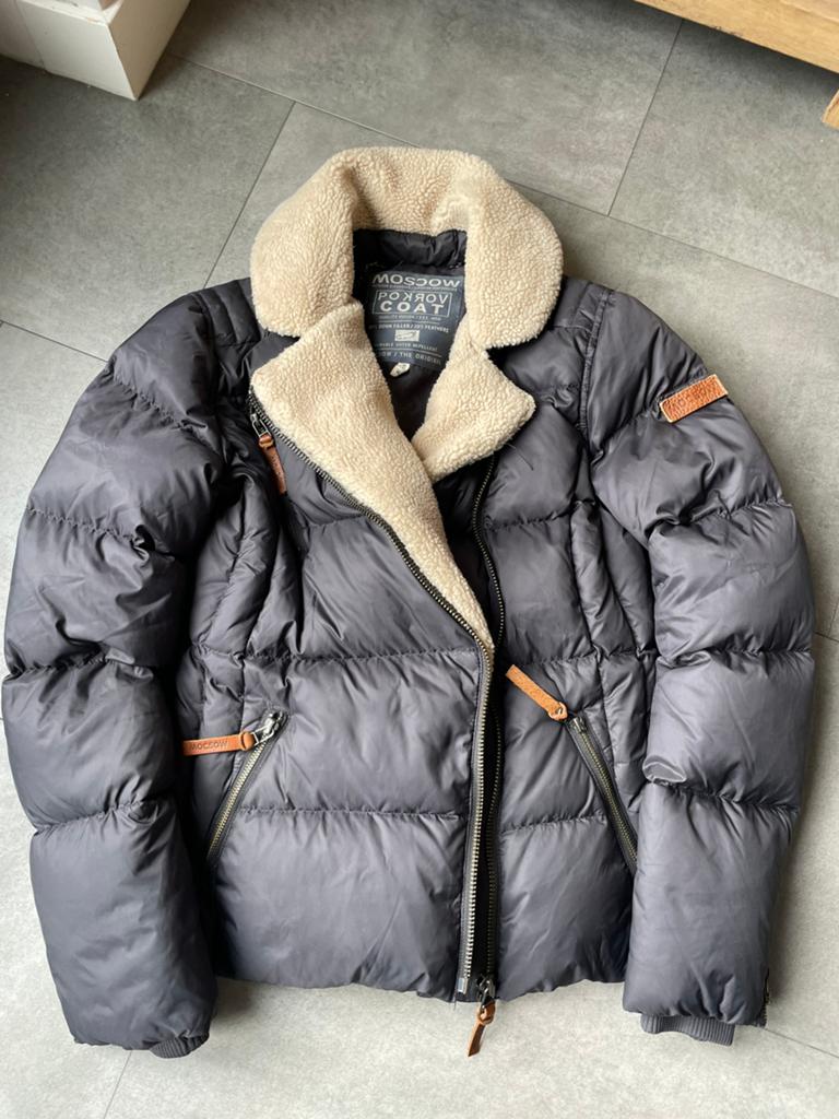 Moscow winterjas antraciet maat m, Kleding | Dames, Jassen | Winter, Ophalen of Verzenden, Zo goed als nieuw, Maat 38/40 (M), Grijs