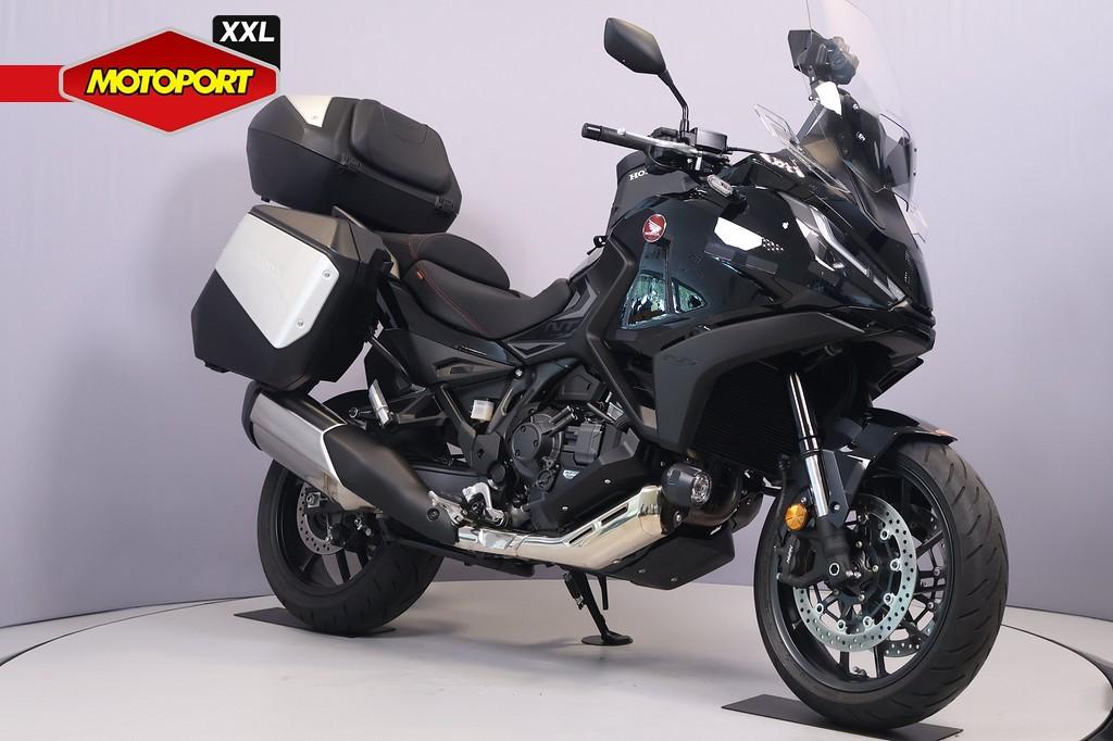 Honda NT 1100 DCT (bj 2022), Honda Motor Europe Ltd, Bedrijf, Toermotor, Customer.service@honda-eu.com