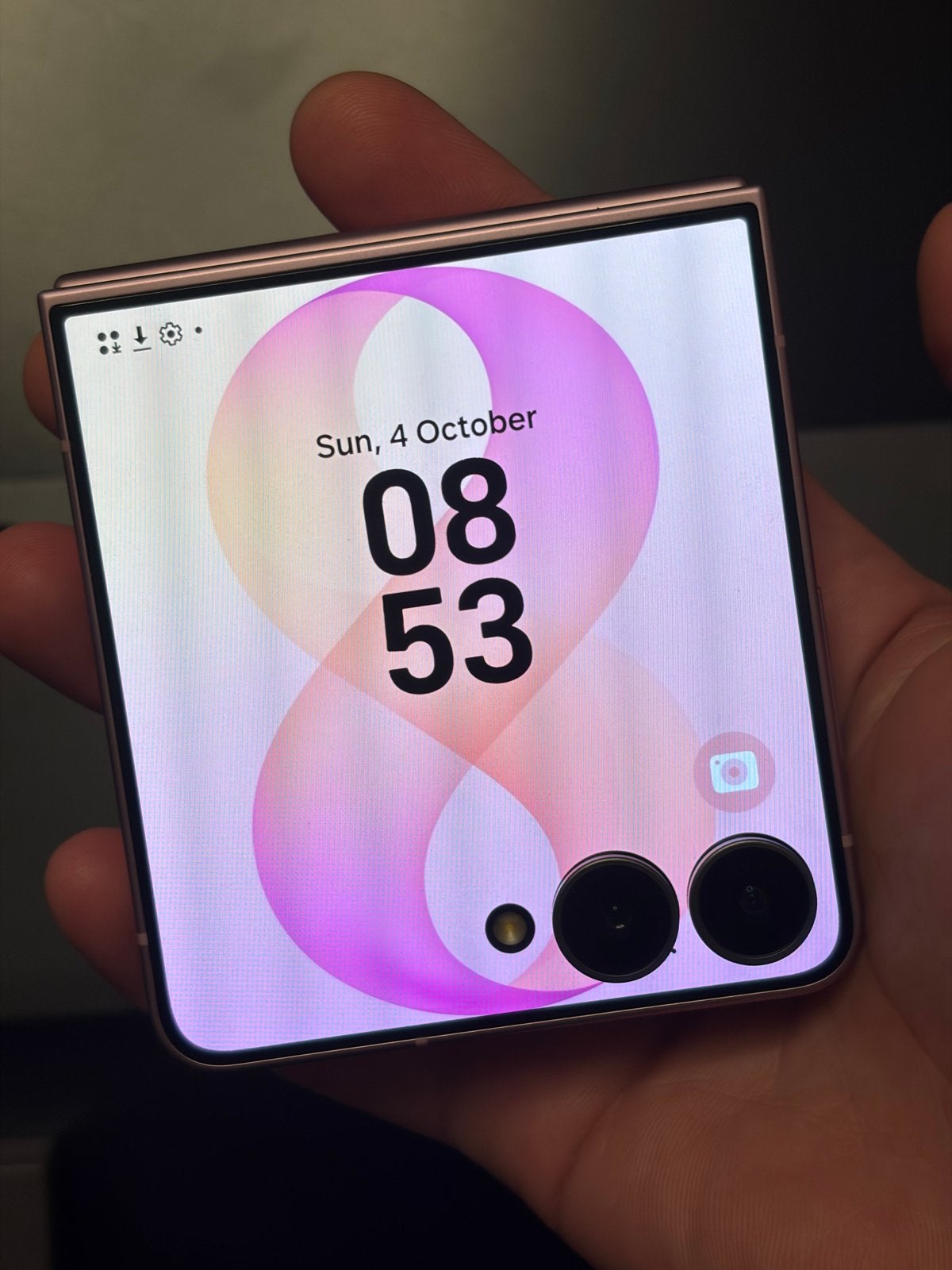 Samsung Galaxy Z Flip 8 - Nieuwstaat, 0 laadcycli