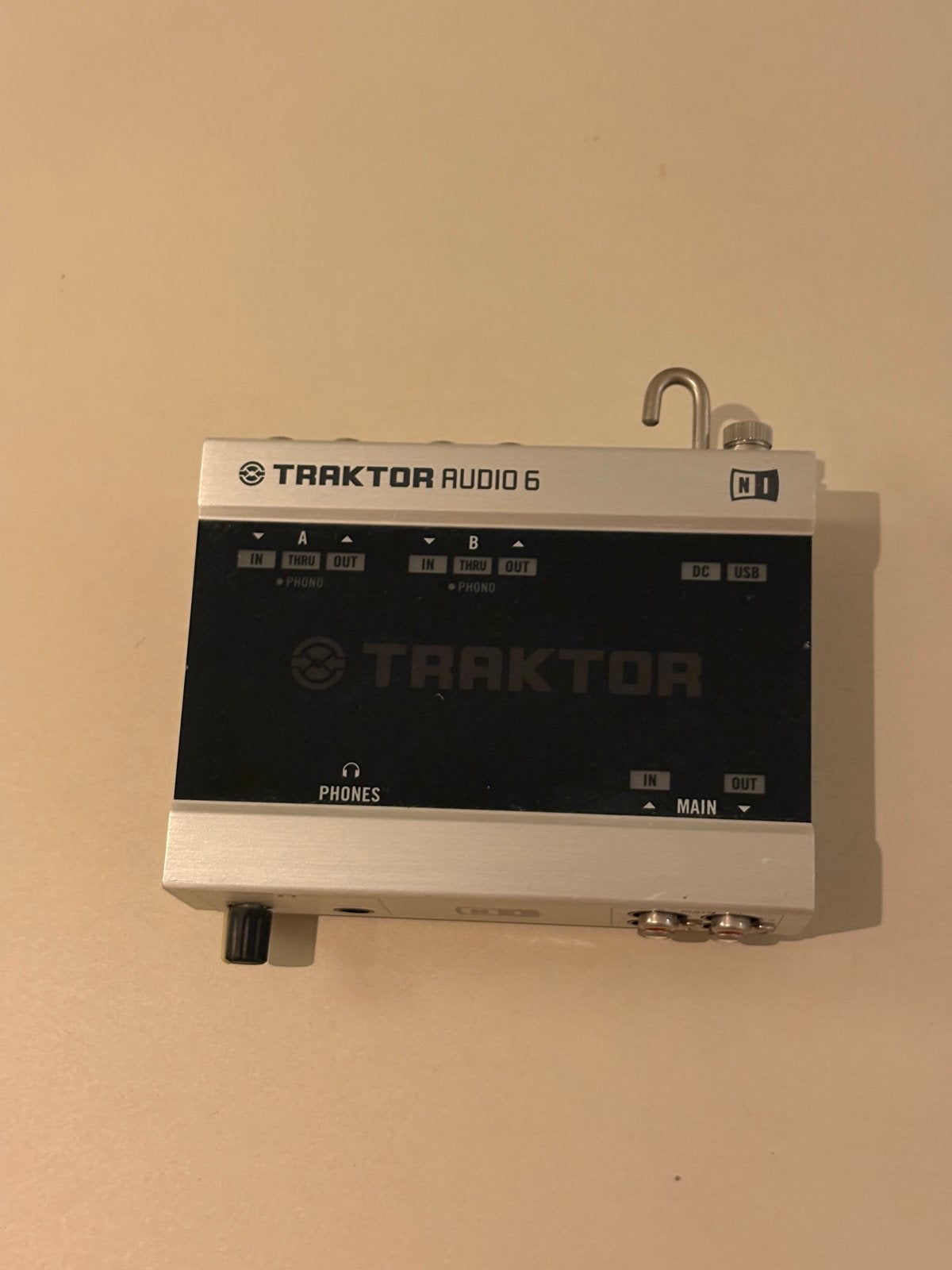 Traktor Scratch Duo 2 set + Audio 6 + 2x control vinyl, Ophalen of Verzenden, Gebruikt, Dj-set, Overige merken