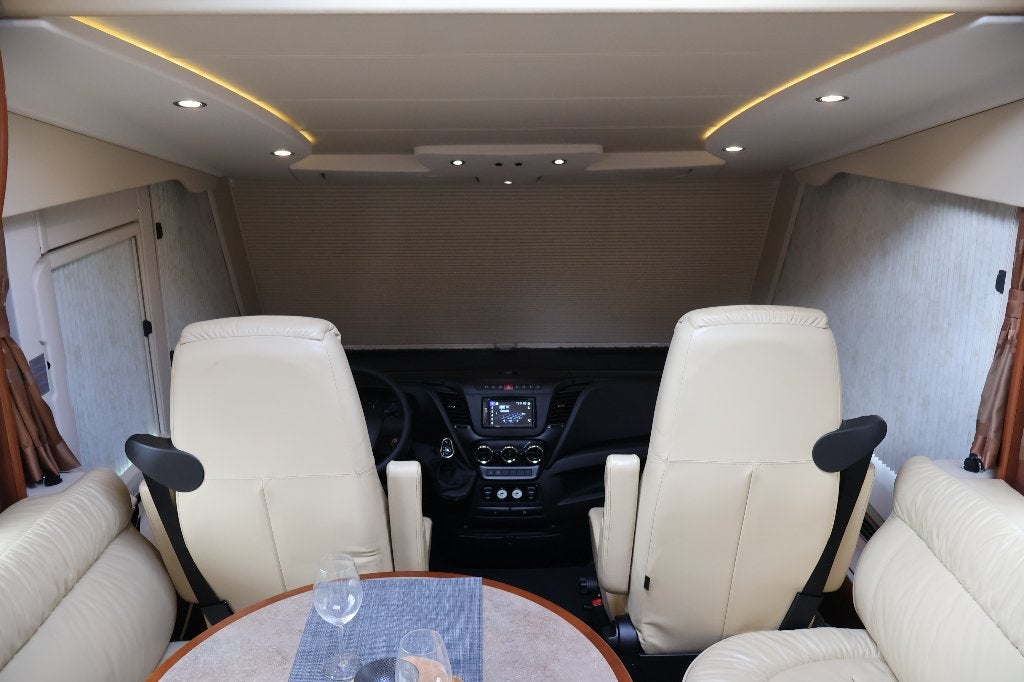 Foto 23 van Carthago Chic S-Plus I 55 XL ! LEVEL ! LUCHTVERING ! ALDE !