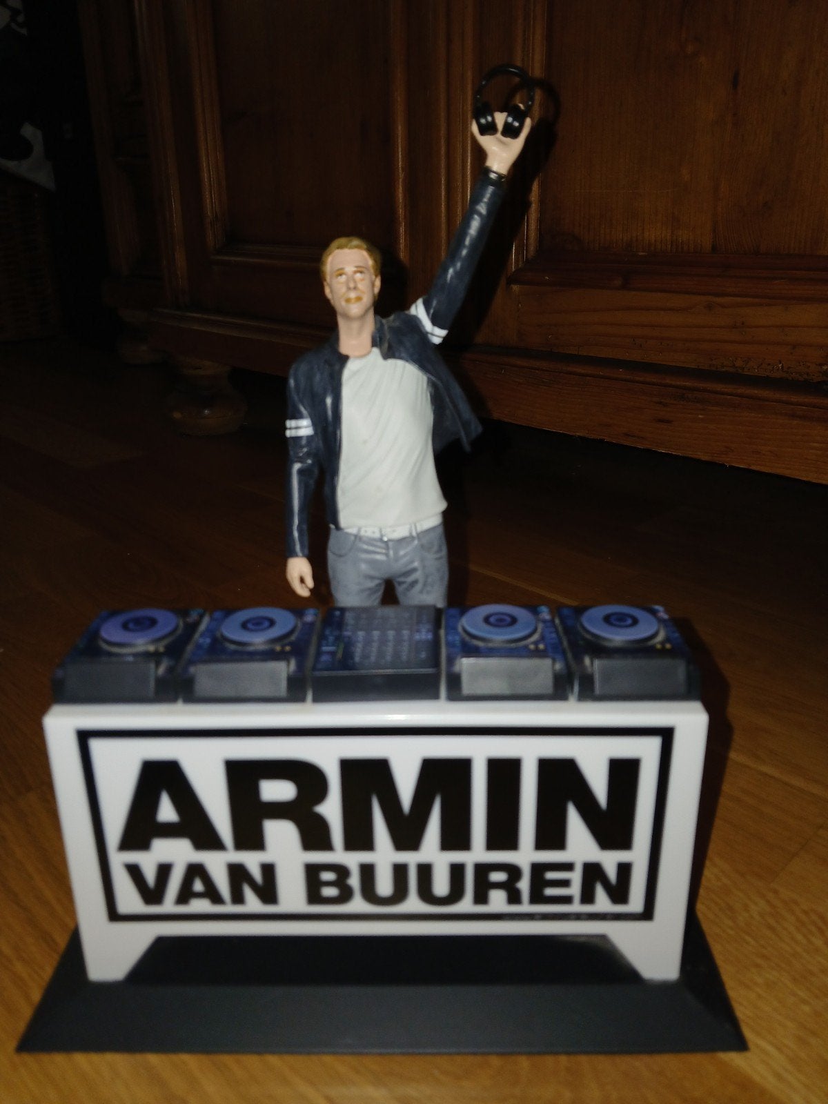 Armin van Buuren DJ-set beeldje, Ophalen of Verzenden, Zo goed als nieuw