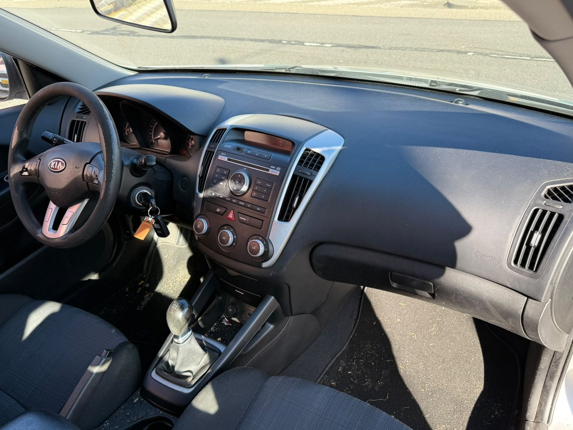 Kia cee'd 1.4 CVVT X-tra | Airco | Inruilkoopje | Radio/MP3, Auto's, Voorwielaandrijving, Euro 5, Gebruikt, 4 cilinders