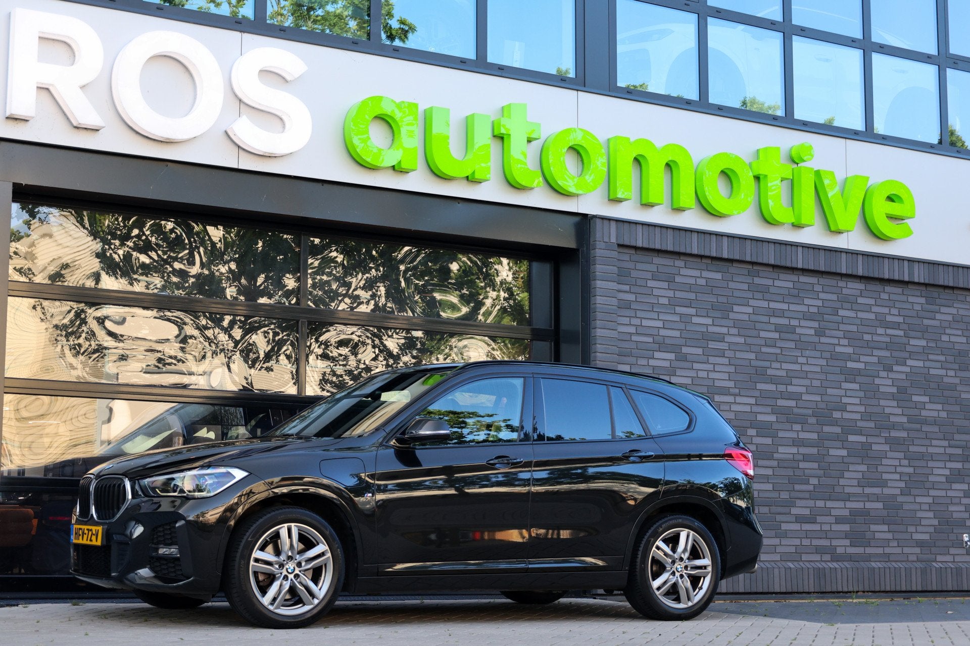 BMW X1 xDrive25e eDrive Edition | M-SPORT | DEALER ONDH | LE, Auto's, BMW, Gebruikt, Zwart, Leder, Bedrijf