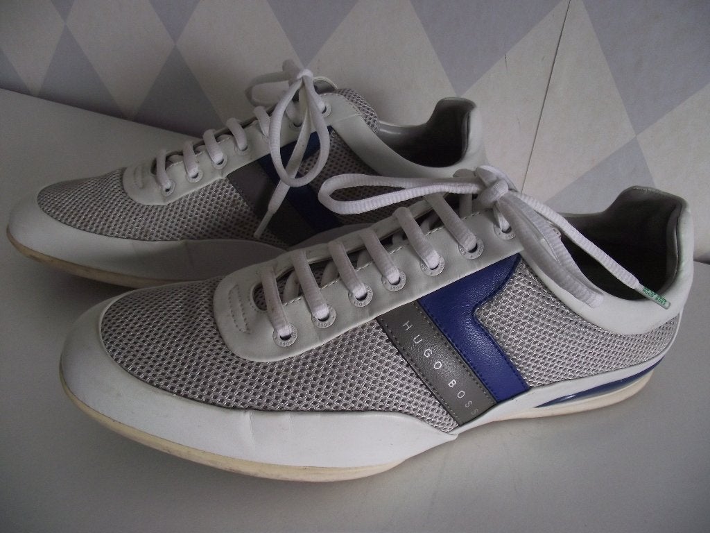 Hugo Boss sneakers grijs met blauw accenten veters maat 44, Kleding | Heren, Schoenen, Overige kleuren, Ophalen of Verzenden, Hugo Boss