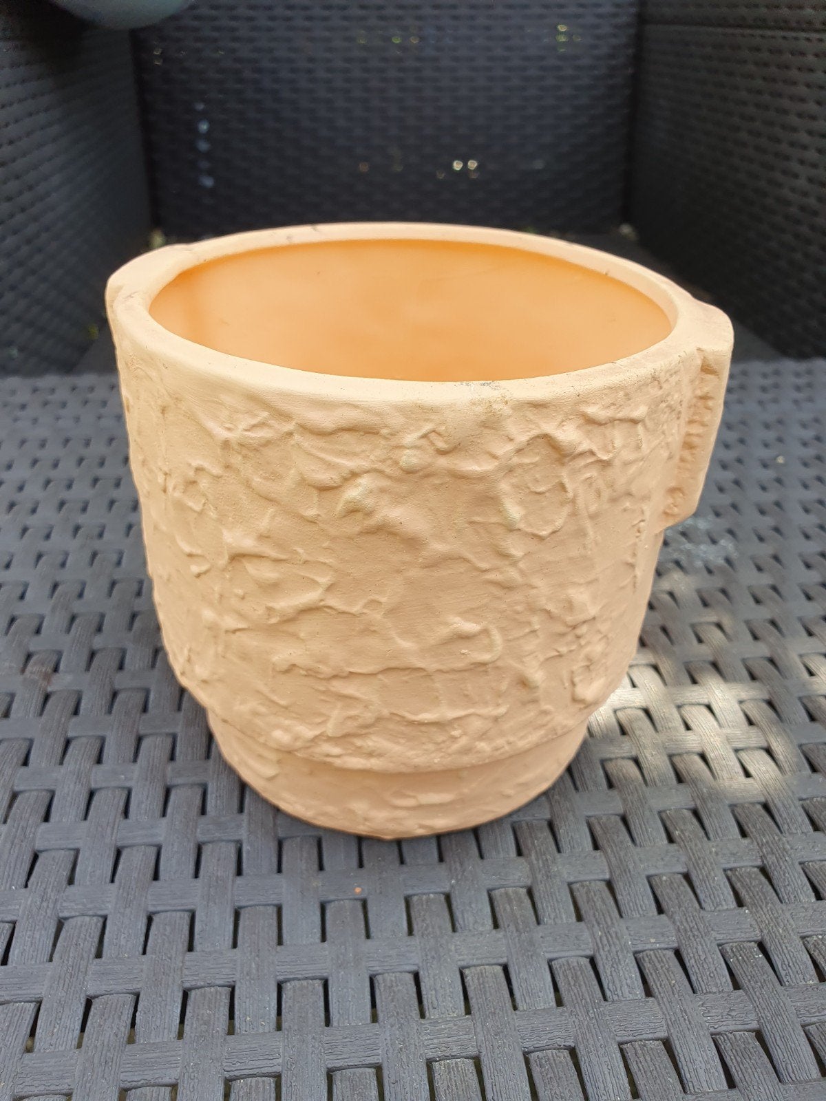 Mooie terracotta bloempot met structuur, Ophalen of Verzenden