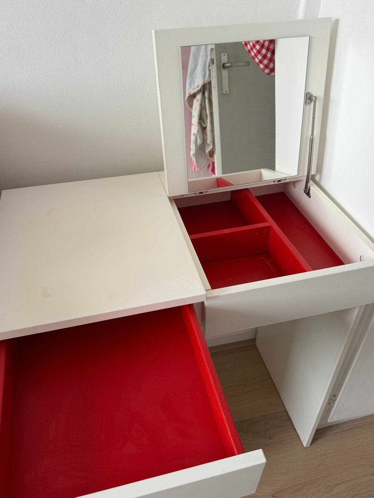 IKEA Brimnes make-up tafel met spiegel en lade, Ophalen, Gebruikt, Hout