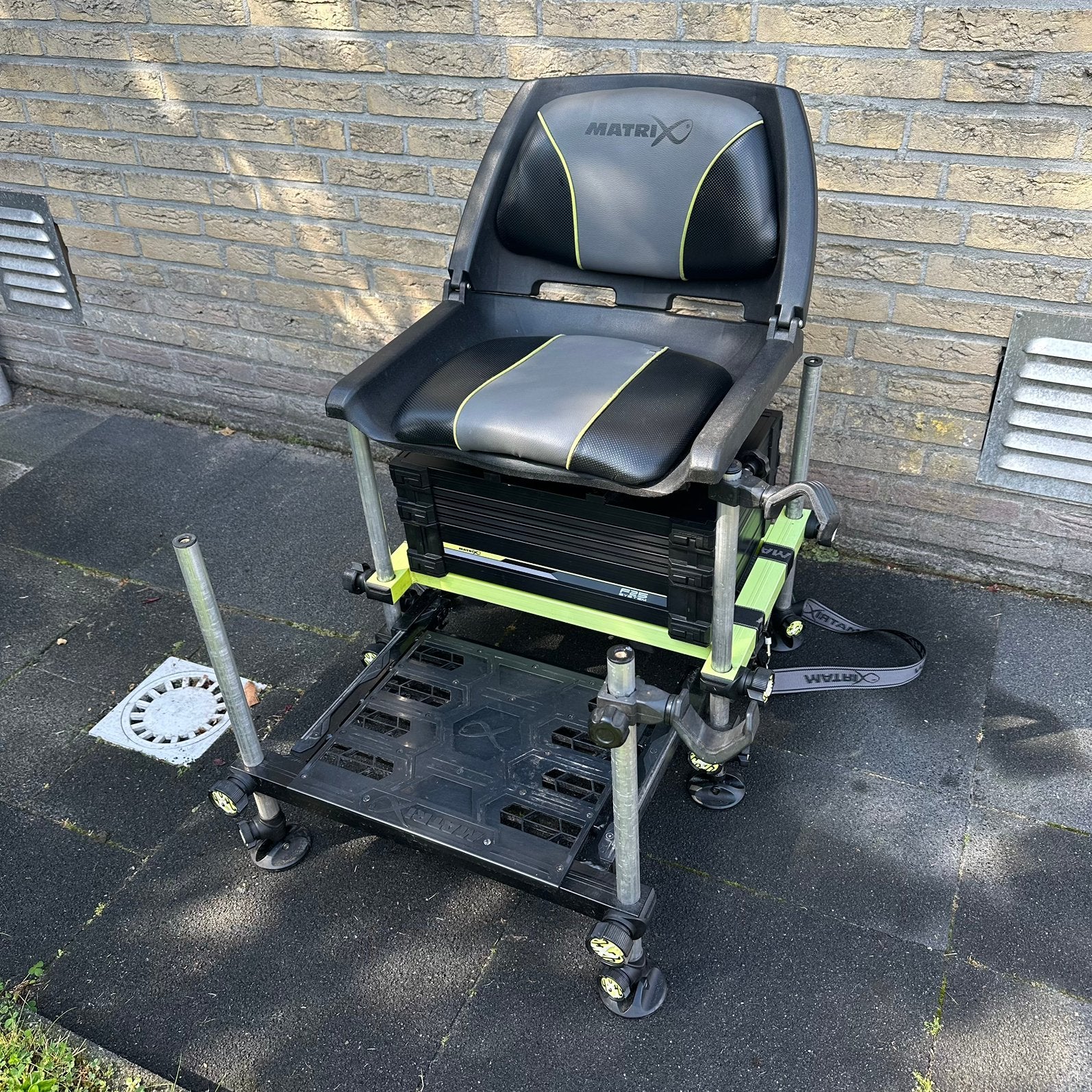 Matrix F25 system zitbox met accesoires, Ophalen, Zo goed als nieuw, Overige typen