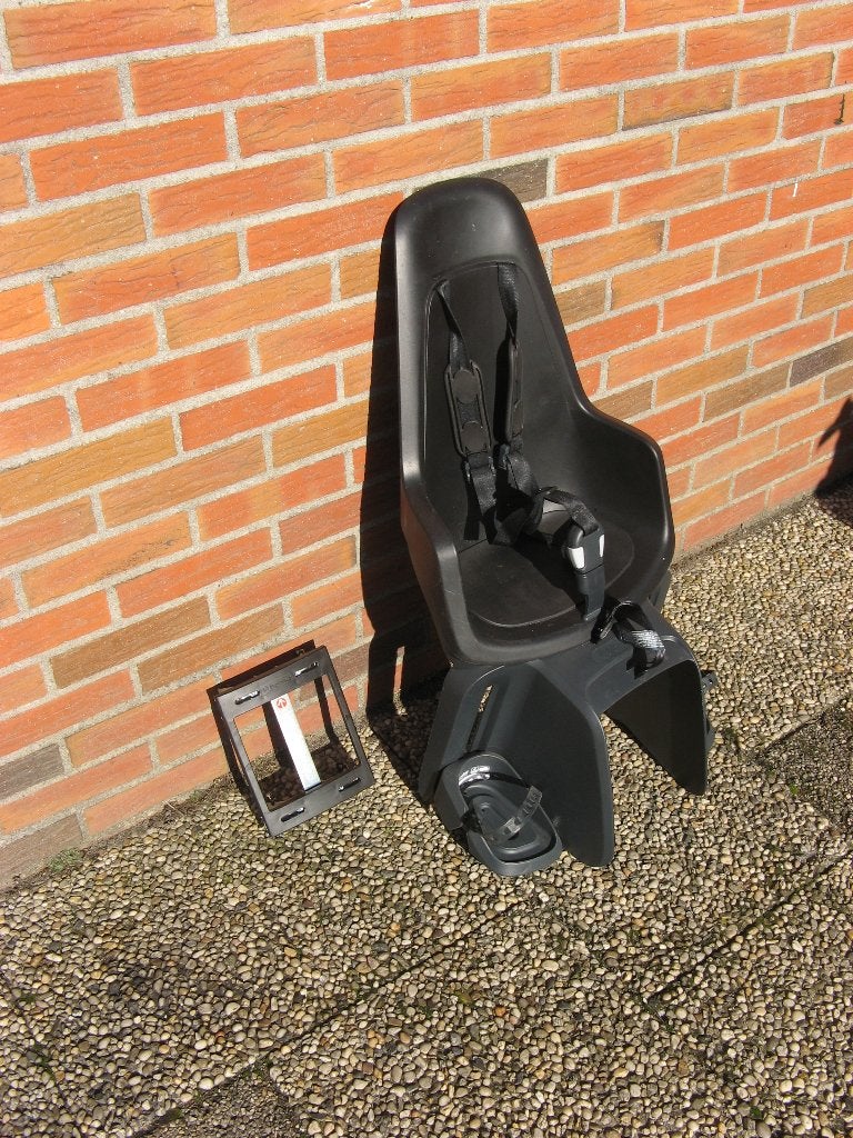 fietsstoeltje BOBIKE ONE MAXI EBD urban black, Ophalen, Achterzitje, Zo goed als nieuw, Voetsteuntjes