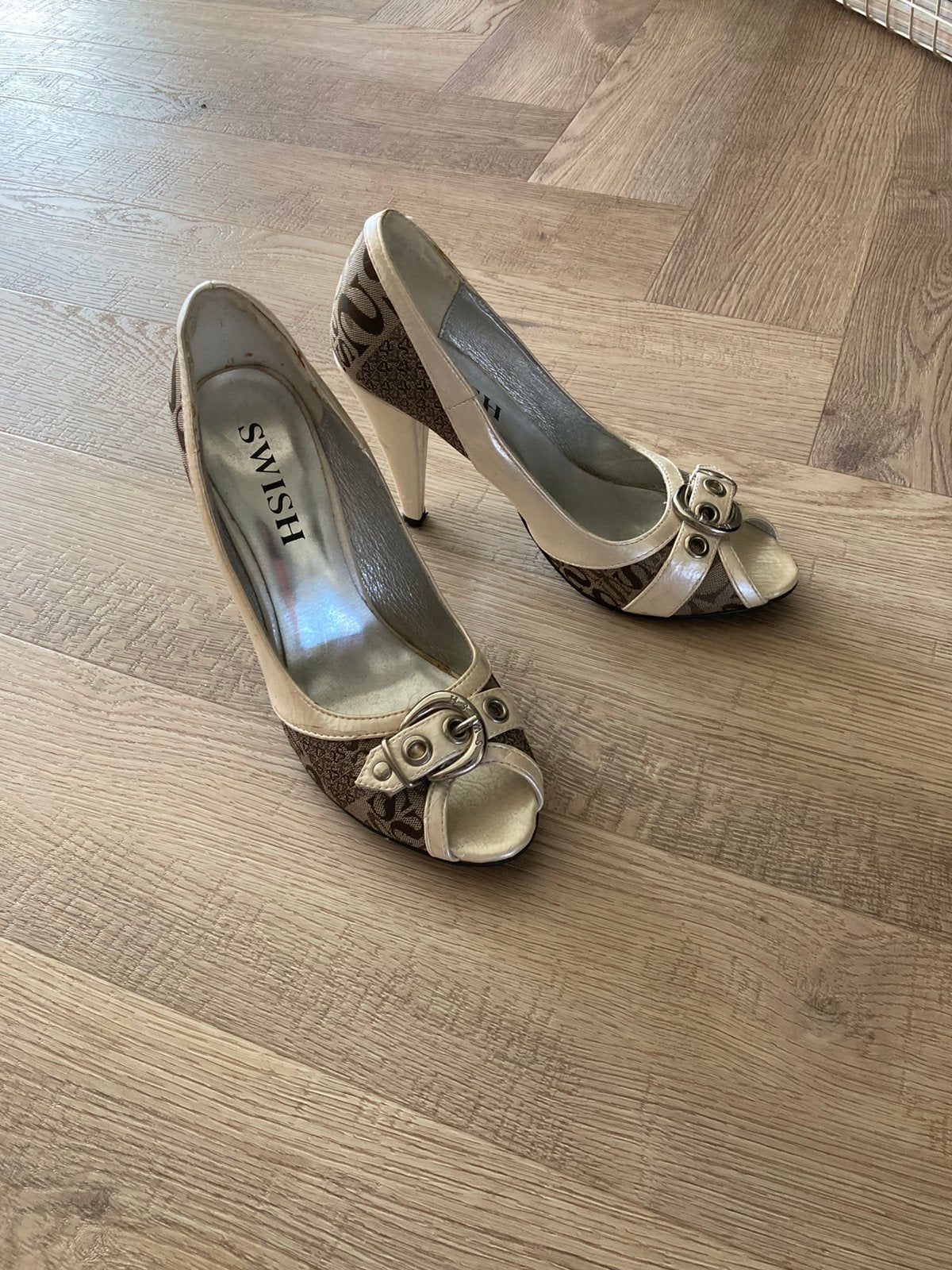 Trendy hakjes maat 37, Ophalen of Verzenden, Zo goed als nieuw, Zwart, Sneakers of Gympen