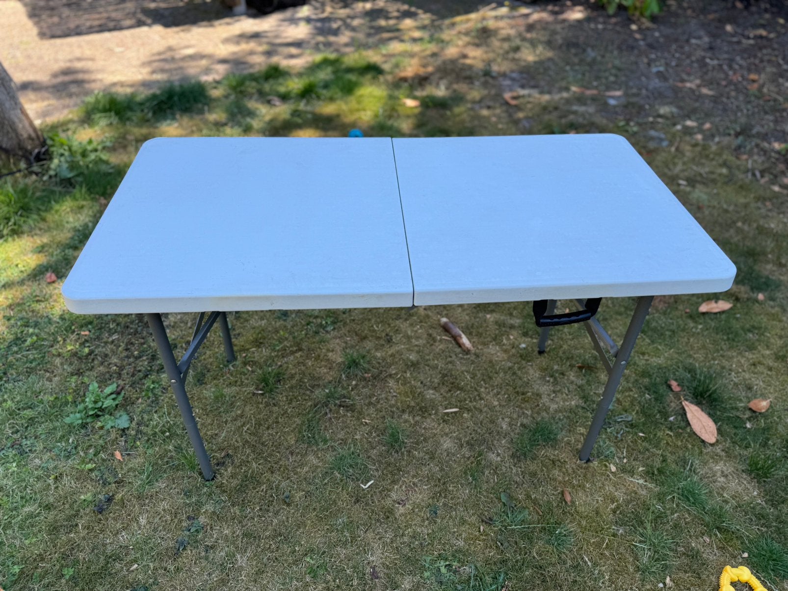4 x Inklapbare stoelen + inklapbare tafel, Huis en Inrichting, Stoelen, Ophalen, Kunststof, Gebruikt, Zwart