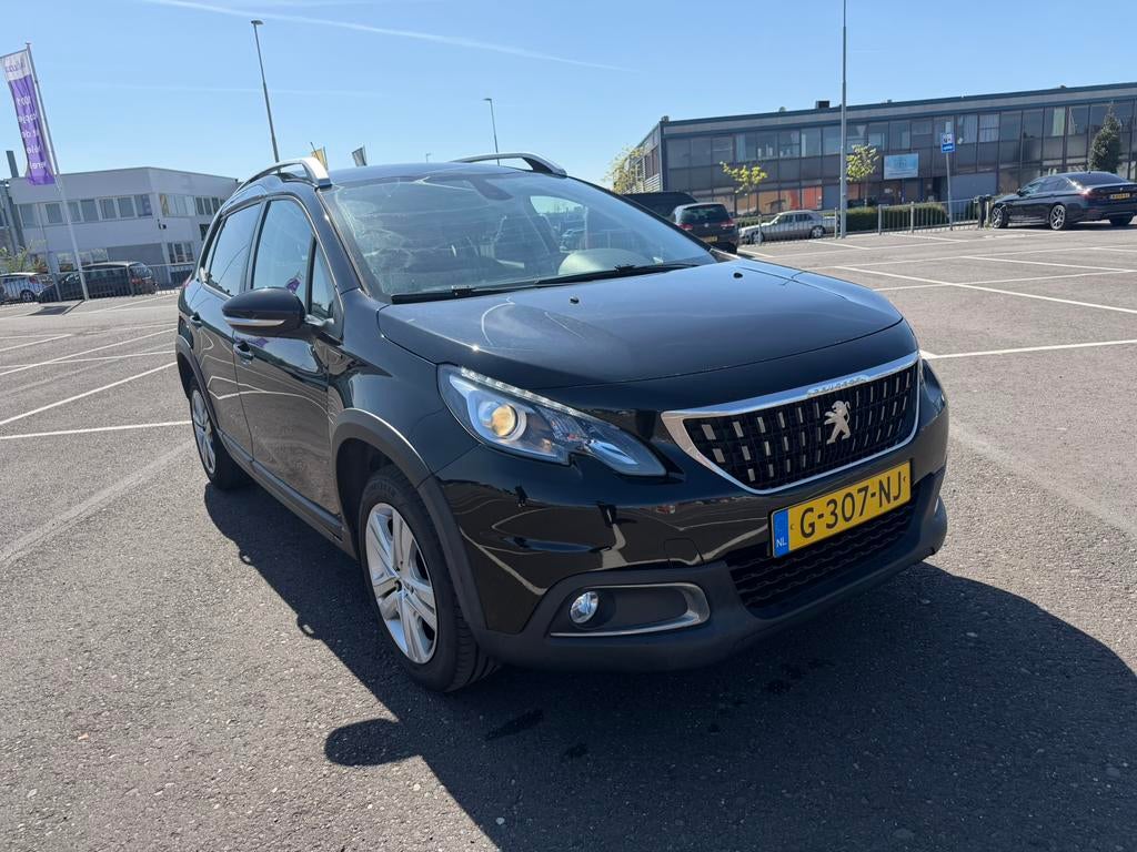 Peugeot 2008 1.2 Puretech 110pk 2019 Zwart, Auto's, Voorwielaandrijving, 1250 kg, 1136 kg, 1199 cc