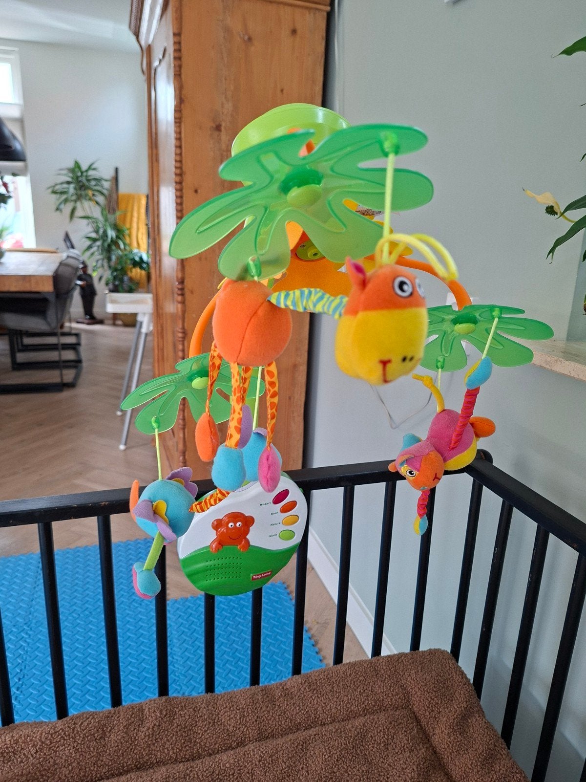 Tiny Love Muziekmobiel voor box of ledikant, Kinderen en Baby's, Ophalen, Zo goed als nieuw, Mobiel, Met licht