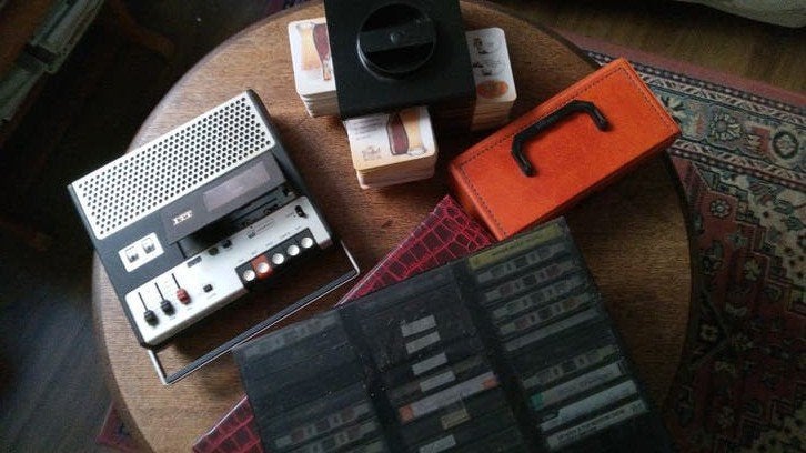 Cassettedeck met carrousel en 3 cassettebandjes koffers, Ophalen of Verzenden, Enkel, Overige merken