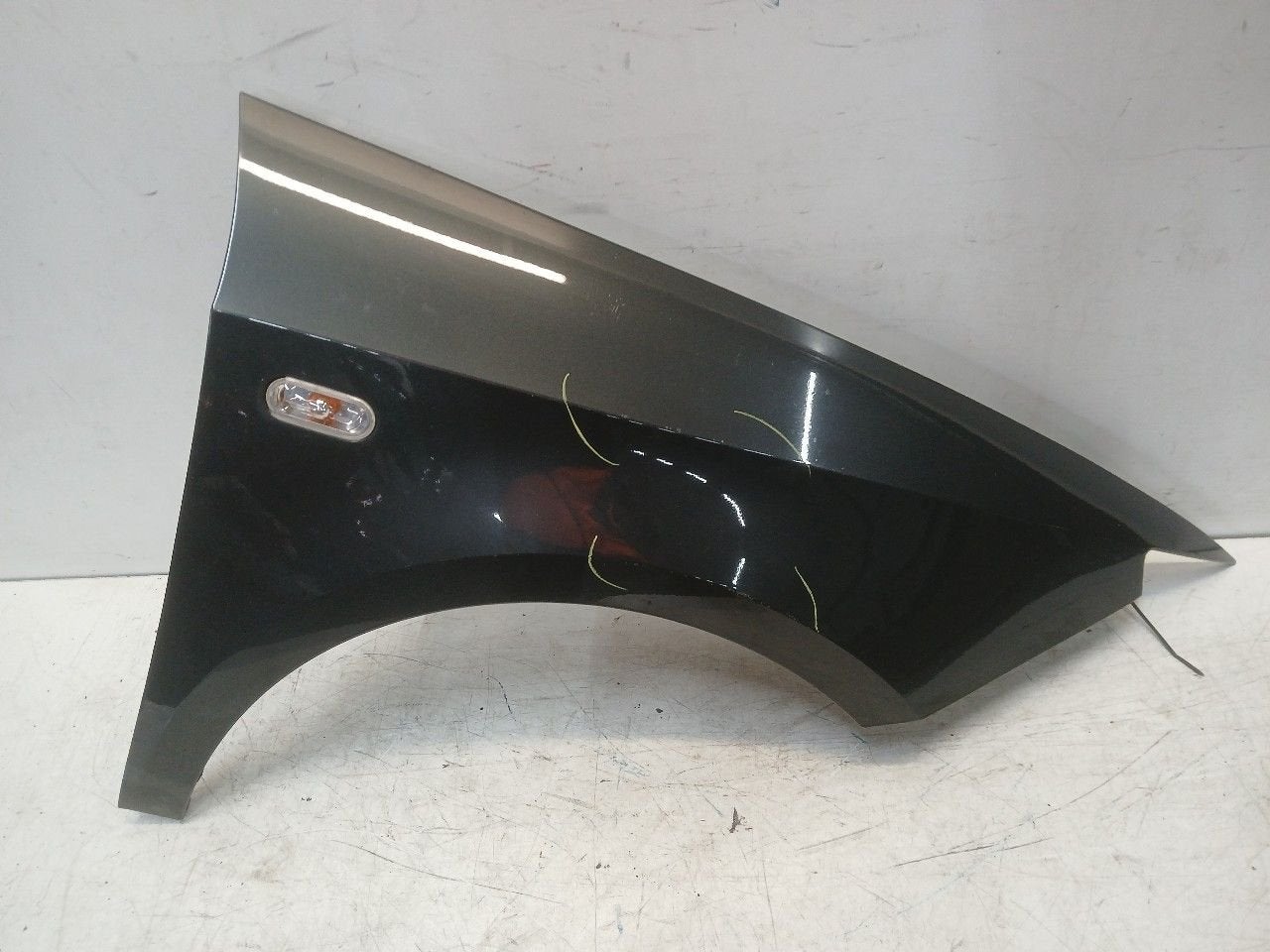 Spatbord rechts voor Seat Ibiza, Onderdelen@venauto.nl, Van der Ven Autorecycling B.V., Gebruikt, Ettenseweg 76, 4706 PB Roosendaal, The Netherlands