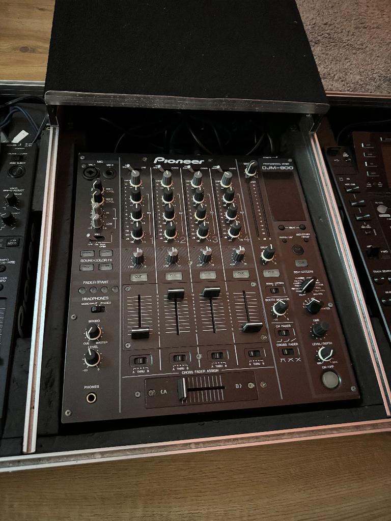 Professionele DJ mengpaneel Pioneer DJM800 cdj 2000 nxs 900, Ophalen of Verzenden, Zo goed als nieuw, Minder dan 5 kanalen, Microfooningang