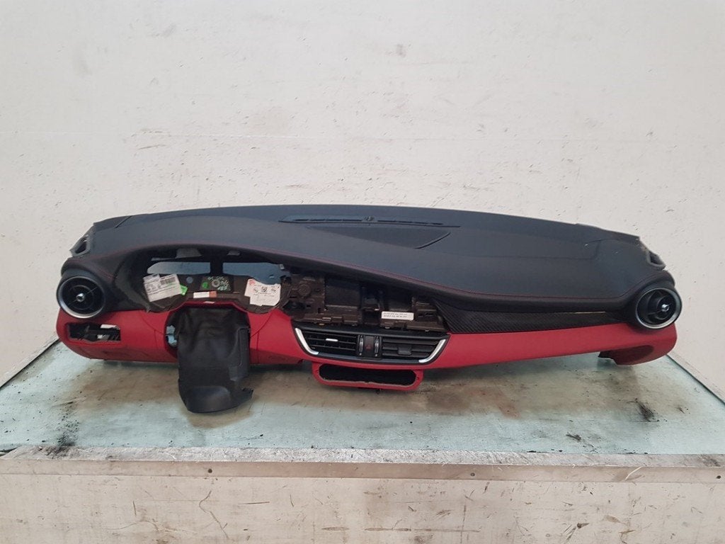 Airbag Set + Dashboard Alfa Romeo Giulia (952) 01561246940, Stellantis Europe S.p.A, Gebruikt, IPC D1-09 Bahnhofsplatz, Rüsselsheim am Main 65423, , Duitsland
