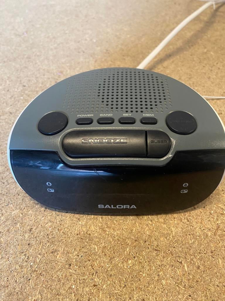 Salora pll wekker radio  model cr612, Ophalen of Verzenden, Gebruikt, Digitaal