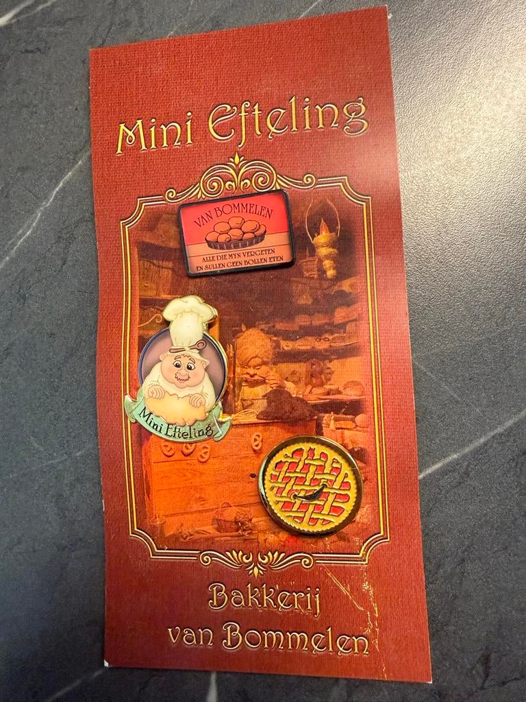 Set met pins - Mini Efteling Bakkerij van Bommelen, Verzamelen, Speldjes, Pins en Buttons, Nieuw, Ophalen of Verzenden