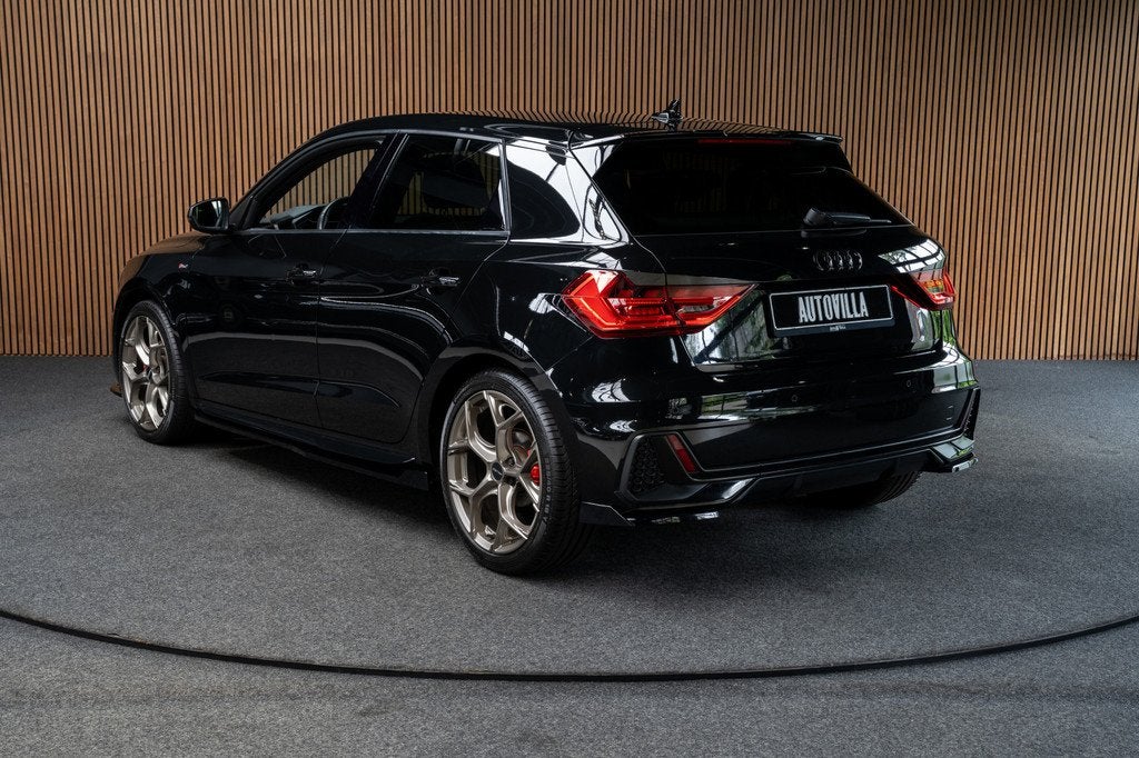 Audi A1 Sportback 35 TFSI 3X SLine Leer Navi Virtual Climate, 4 cilinders, 150 pk, Leder en Stof, Zwart