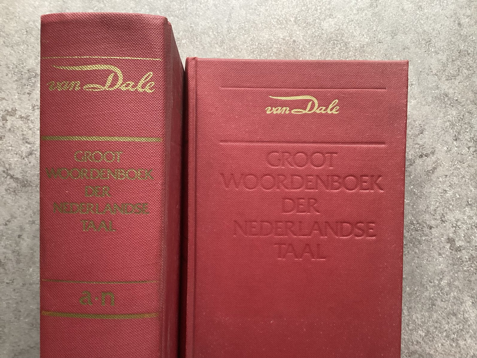 Van Dale Groot Woordenboek der Nederlandse Taal (1976), Ophalen of Verzenden, Gelezen, Van Dale, Nederlands